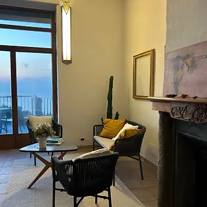 https://villa-velta-sea-sunset.it-tuscanyhotel.com